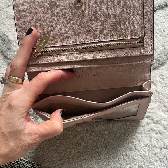 Michael Kors pink leather wallet card holder snap button coin pocket - Picture 8 of 11